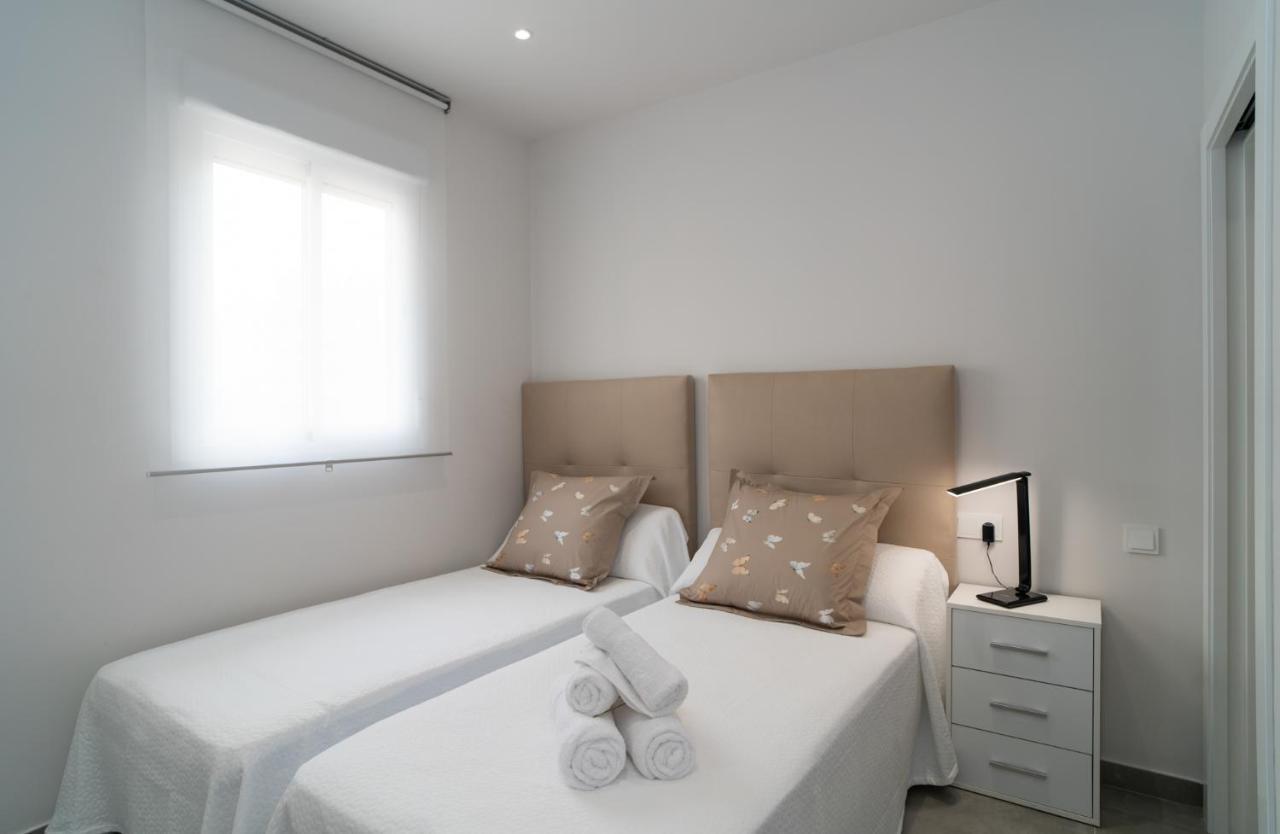 Aac Malaga - Apartamento Con Terraza, Muy Amplio, Totalmente Equipado, Cerca Del Centro Y Nuevo! מראה חיצוני תמונה