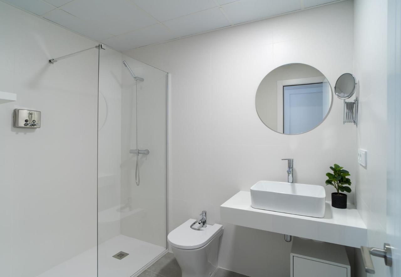 Aac Malaga - Apartamento Con Terraza, Muy Amplio, Totalmente Equipado, Cerca Del Centro Y Nuevo! מראה חיצוני תמונה