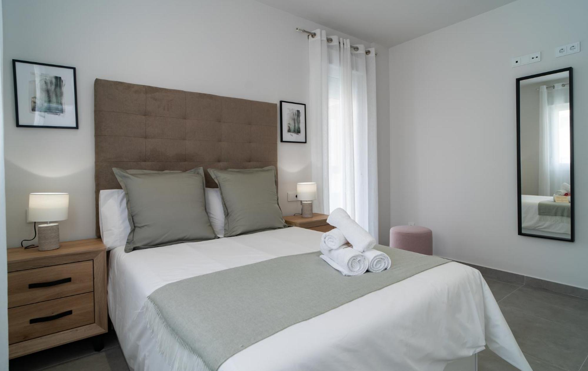 Aac Malaga - Apartamento Con Terraza, Muy Amplio, Totalmente Equipado, Cerca Del Centro Y Nuevo! חדר תמונה